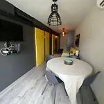 Appartamento Casa Anibal Artistic Centrally Located Comfortable Affordable