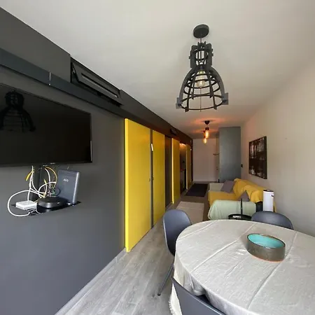 Casa Anibal 3 Bedrooms 2 Bathrooms, Artistic,Central, Affordable Appartement *