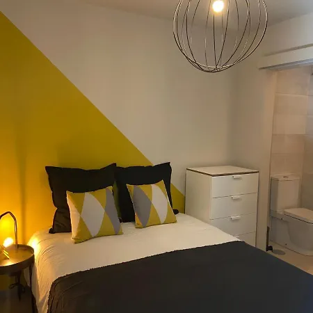 Apartment Casa Anibal Artistic Centrally Located Comfortable Affordable *