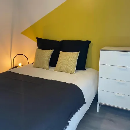 Apartment Casa Anibal Artistic Centrally Located Comfortable Affordable