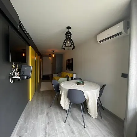 Casa Anibal Artistic Centrally Located Comfortable Affordable