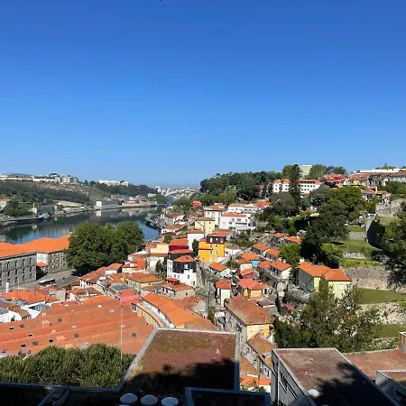 Casa Anibal Artistic Centrally Located Comfortable Affordable Appartamento Oporto
