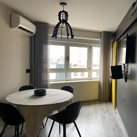 Apartment Casa Anibal Artistic Centrally Located Comfortable Affordable Porto