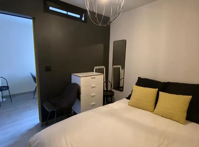 Casa Anibal Artistic Centrally Located Comfortable Affordable * Porto