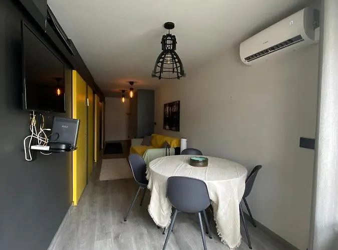 Casa Anibal Artistic Centrally Located Comfortable Affordable