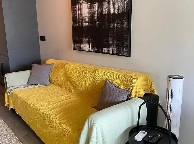 Apartman Casa Anibal Artistic Centrally Located Comfortable Affordable