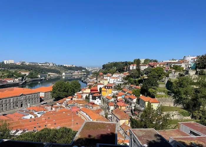 Casa Anibal Artistic Centrally Located Comfortable Affordable Apartman Porto