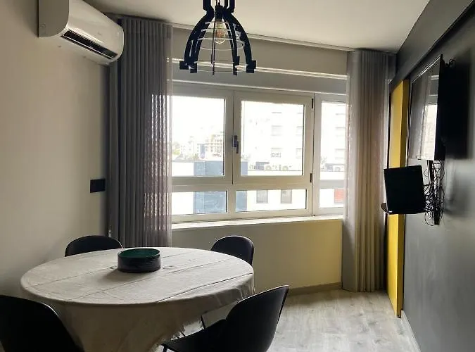 Apartment Casa Anibal Artistic Centrally Located Comfortable Affordable Porto