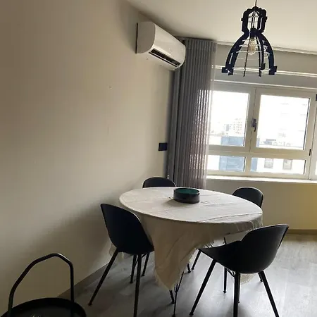 Casa Anibal Artistic Centrally Located Comfortable Affordable Oporto