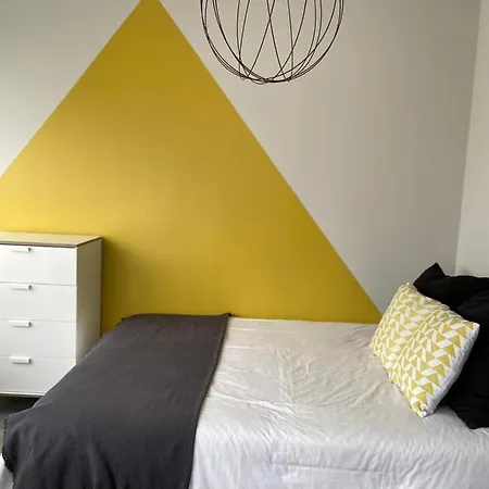 Casa Anibal Artistic Centrally Located Comfortable Affordable Lägenhet *